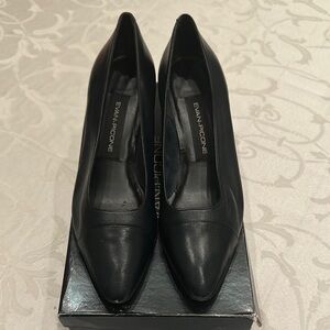 Vintage Evan Picone Black Soft Leather Women's 2” heels